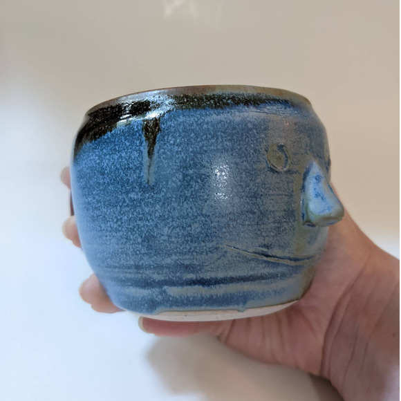 Vintage Anthropomorphic Face Mug, Signed Studio Pottery, Unique Blue Face Mug - Picture 4 of 10